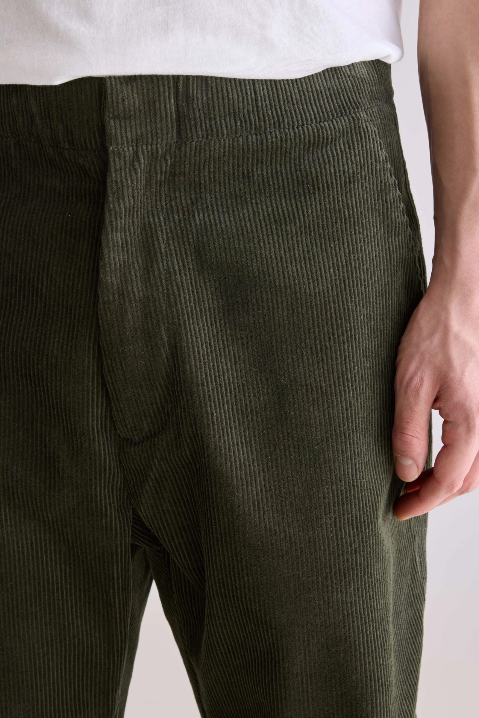 Paynt corduroy trousers (252 / M / DARK OLIVE) - Image 6