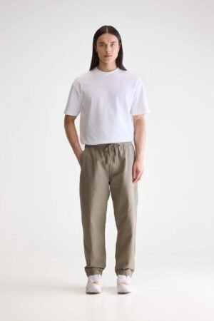 Julius baggy trousers (252 / M / DUSTY OLIVE)