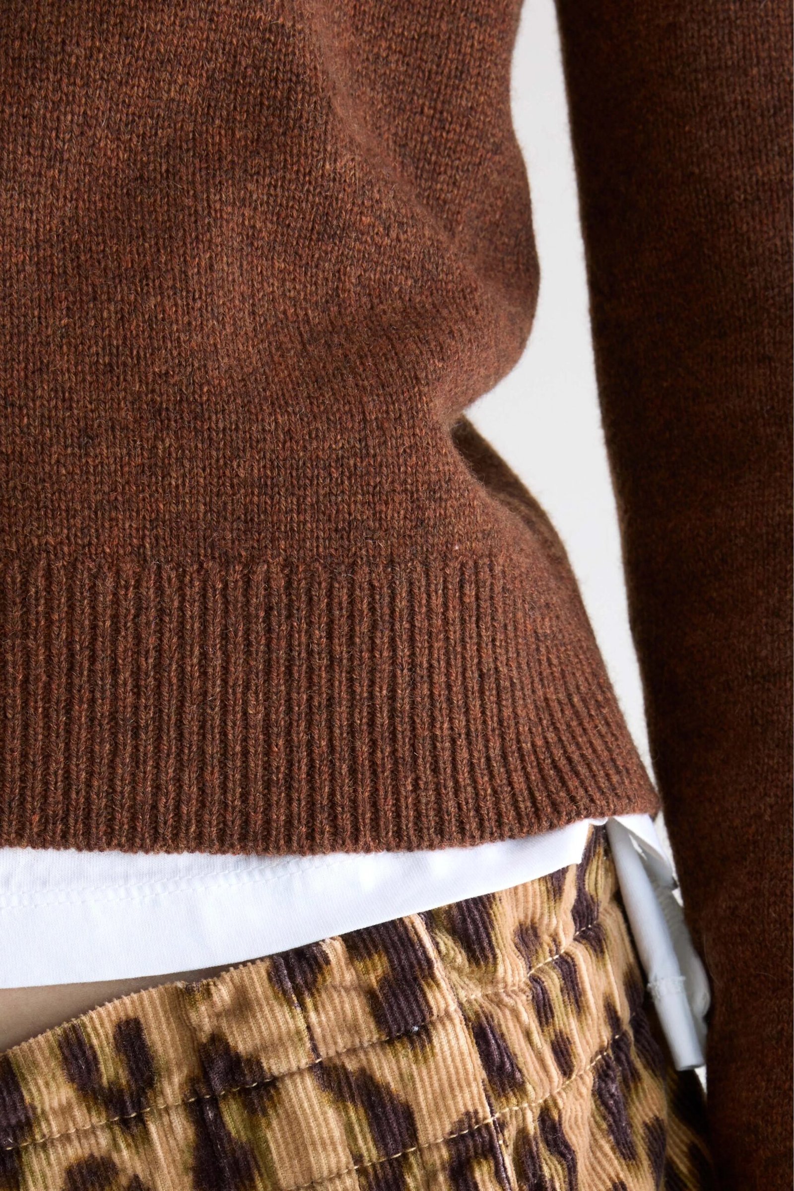 Spag slim cashmere sweater (252 / W / SUEDE) - Image 6